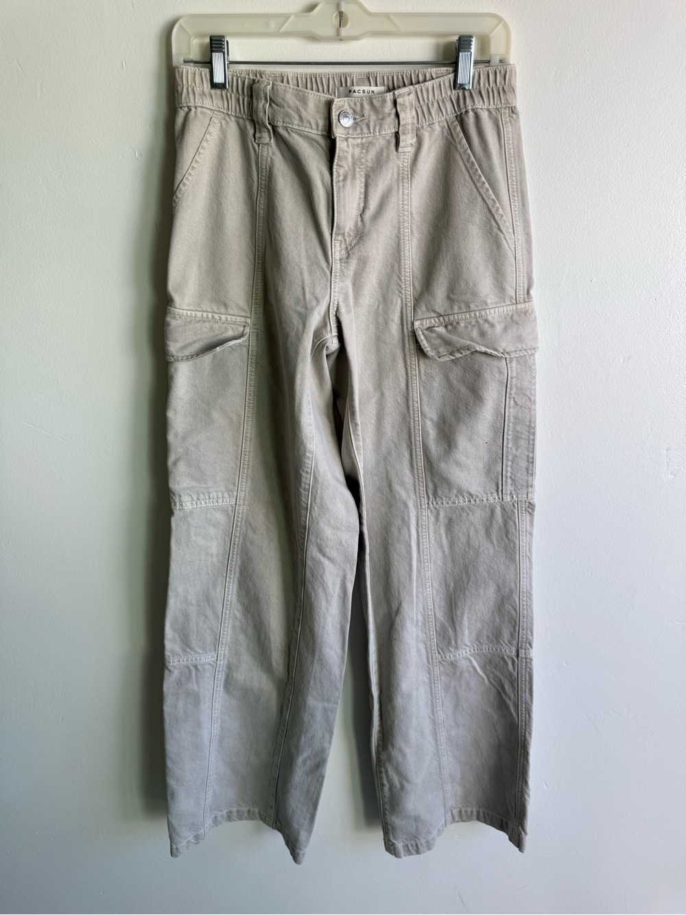 Pacsun Tan Low Rise Puddle Cargo Pants size Small